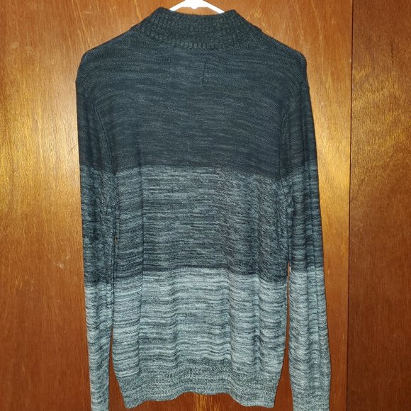 Urban Pipeline Textured Quarter-Zip Sweater - Picture 2 of 4